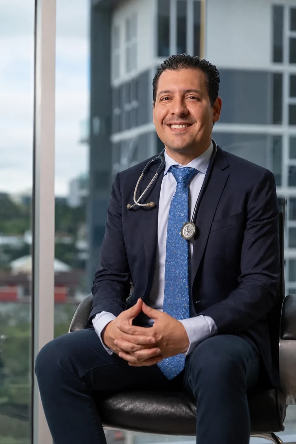 Portrait of Dr. Urzola, reconstructive and aesthetic plastic surgeon
