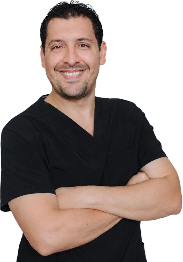 Dr. Víctor Urzola